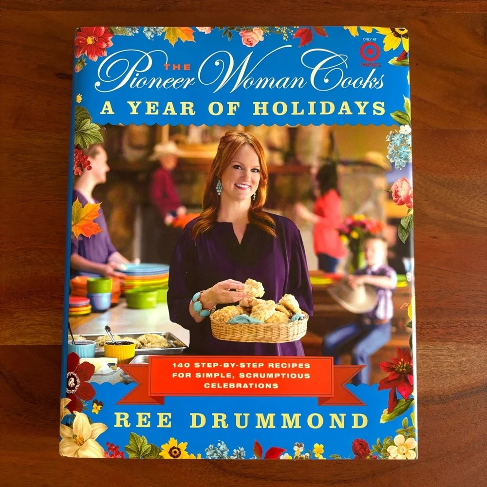 The Pioneer Woman Cooks A Year of Holidays Cookbook Blue Cottagecore
